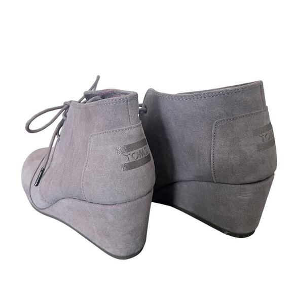 TOMS Women's 8.5W Desert Boot Beige Sand Suede Wedge Heel Ankle Bootie Lace Up - Picture 3 of 6